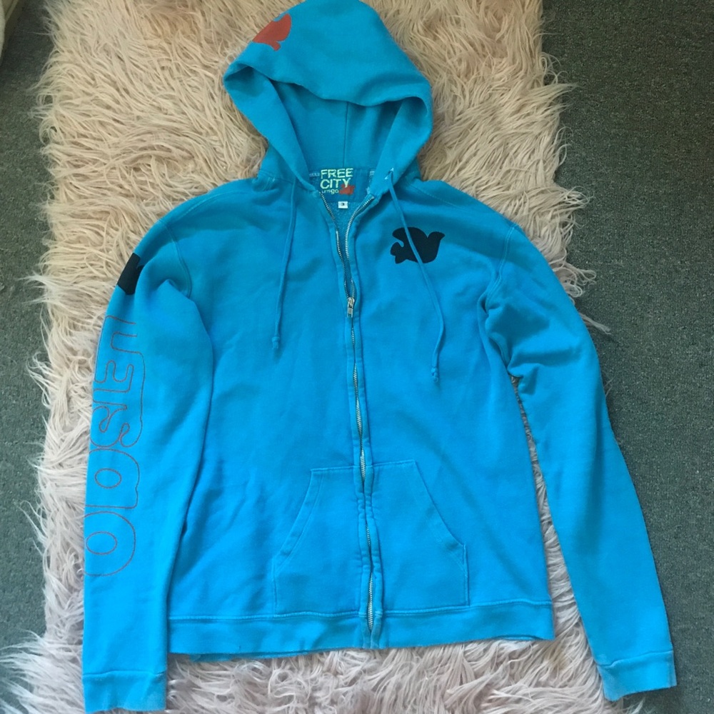 RARE free city neighborhood hoodie!!💙